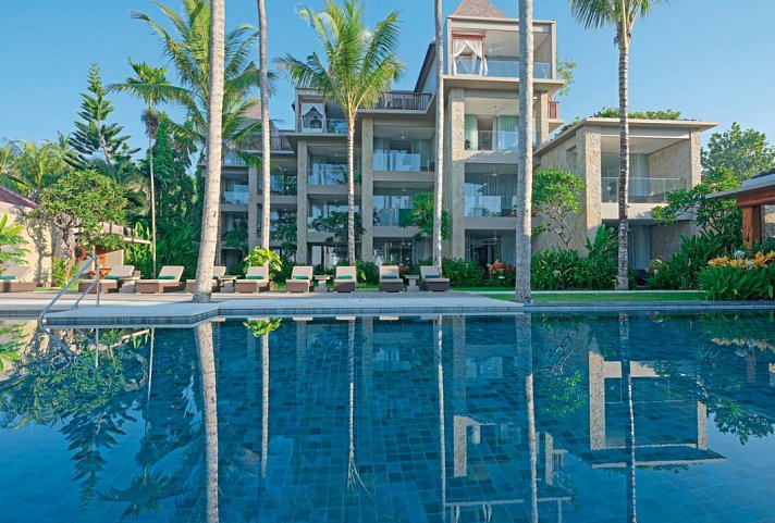 Candi Beach Resort & Spa