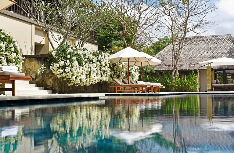 REVIVO Wellness Resort Nusa Dua Bali