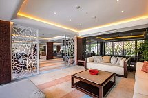 Double-Six Luxury Hotel