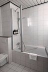 Hotel Dresden Neustadt - Beispiel Bad (Zimmercodierungen DG1 & TS1)