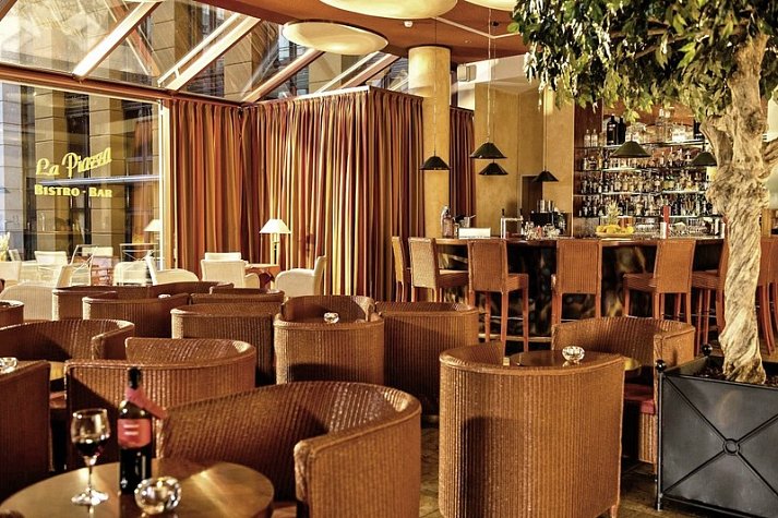 Hotel Elbflorenz Dresden - Bistro-Bar „La Piazza Bistro & Bar“