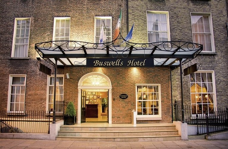 Buswells Hotel