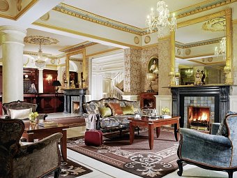 Buswells Hotel