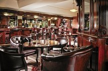 Buswells Hotel - Bar