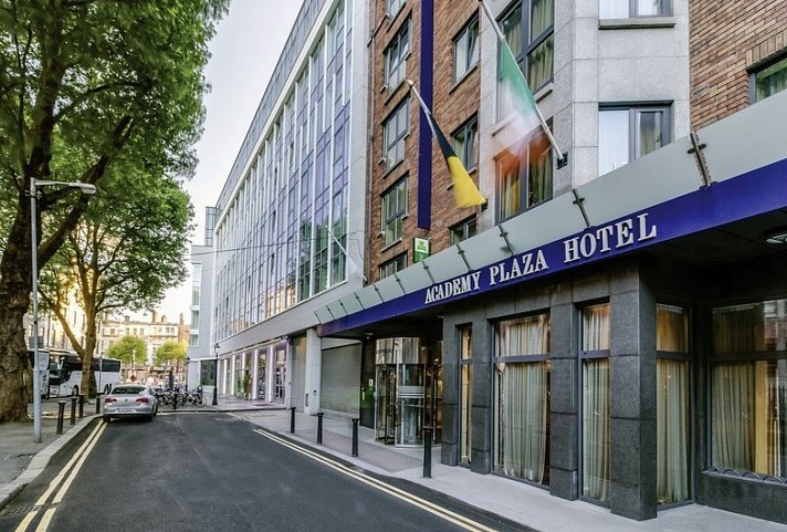 Academy Plaza Hotel