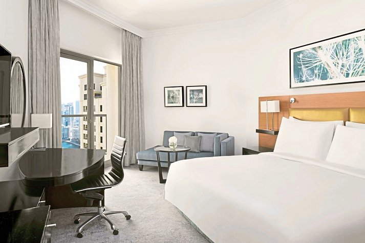 Mövenpick Hotel Jumeirah Beach - Wohnbeispiel Superior Room with Balcony (Zimmercodierung US1)