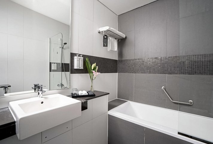 The First Collection Marina Dubai A Tribute Portfolio Hotel - Beispiel Bad