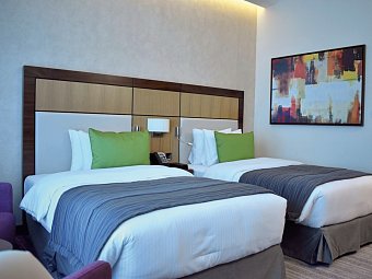 Golden Tulip Media Hotel - Wohnbeispiel Deluxe Room Twin Beds (Zimmercodierung DB2)
