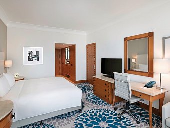 Hilton Dubai Jumeirah Resort - Wohnbeispiel Deluxe Partial Sea View Room (Zimmercodierungen UD2, UT1 & UT2)