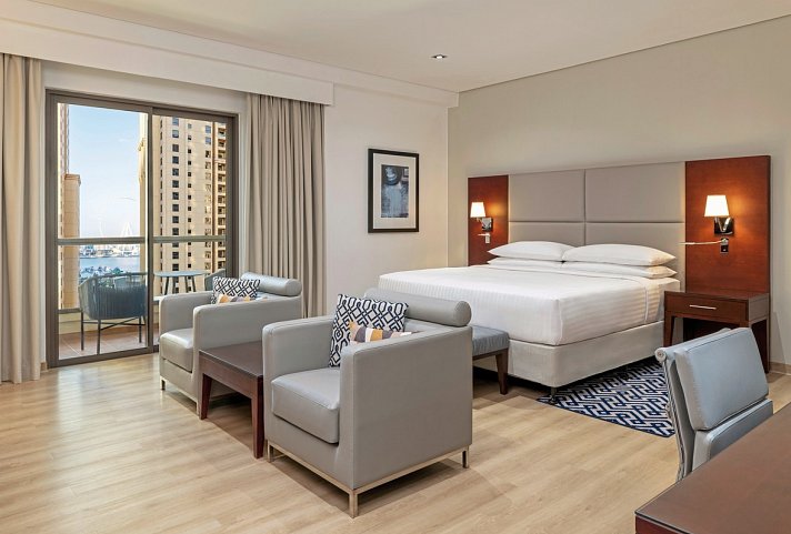 Sheraton The Walk, Dubai - Wohnbeispiel Deluxe Guest Room Partial Seaview (Zimmercodierung UDM)