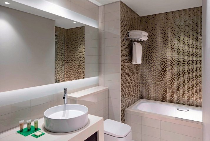 Hyatt Place Dubai Jumeirah - Beispiel Bad