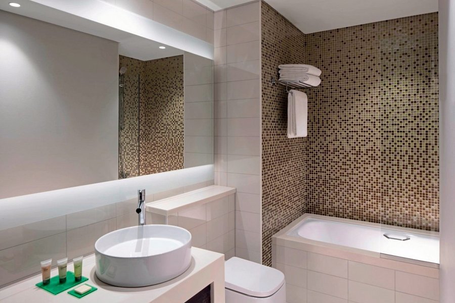 Hyatt Place Dubai Jumeirah - Beispiel Bad