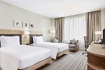 Hilton Garden Inn Dubai, Mall Avenue