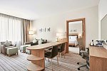 Hilton Garden Inn Dubai, Mall Avenue