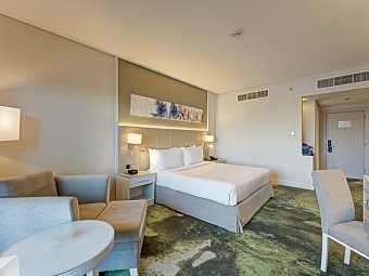 Millennium Lakeview Hotel - Wohnbeispiel Superior King Room (Zimmercodierung US1)