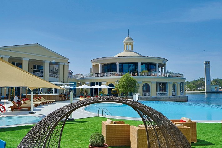 Millennium Lakeview Hotel