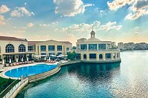 Millennium Lakeview Hotel