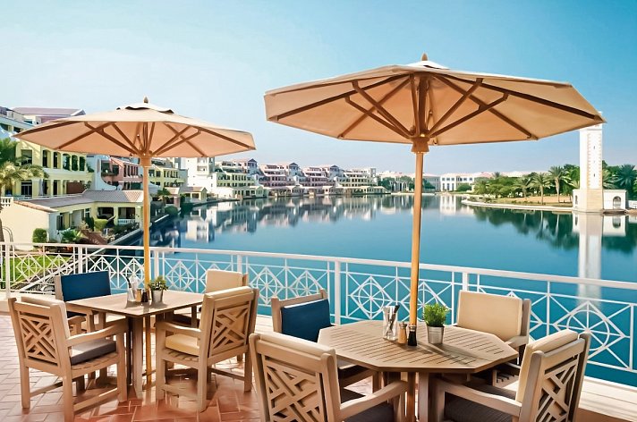 Millennium Lakeview Hotel