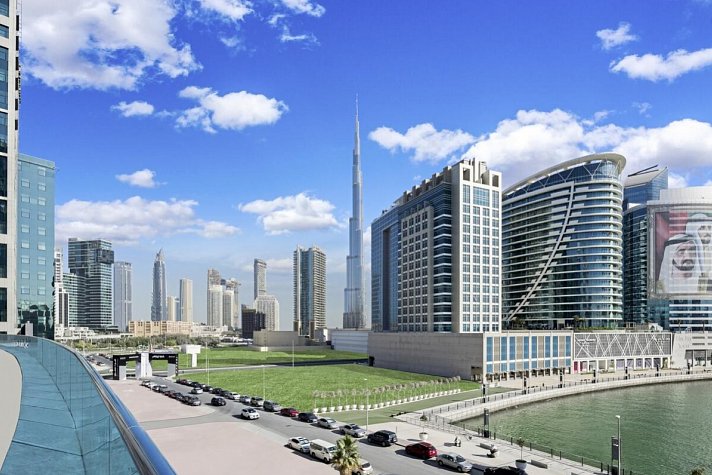 Radisson Blu Hotel, Dubai Waterfront