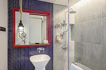 Hampton By Hilton Dubai Al Seef