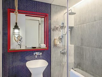 Hampton By Hilton Dubai Al Seef