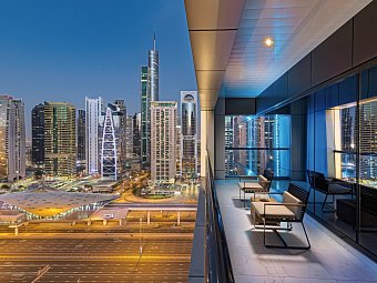 Millennium Place Marina - Wohnbeispiel Deluxe Room (Balcony) (Zimmercodierung UD1)