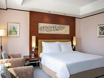 Grand Millennium Hotel Dubai - Wohnbeispiel Deluxe Room (Zimmercodierung UD1)