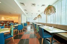 Arabian Park Dubai, an Edge by Rotana Hotel