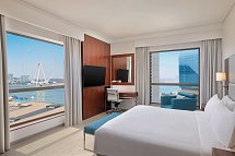 Hilton Dubai The Walk - Wohnbeispiel Two Bedroom Family Suite Sea View With Balcony (Zimmercodierung WIN)