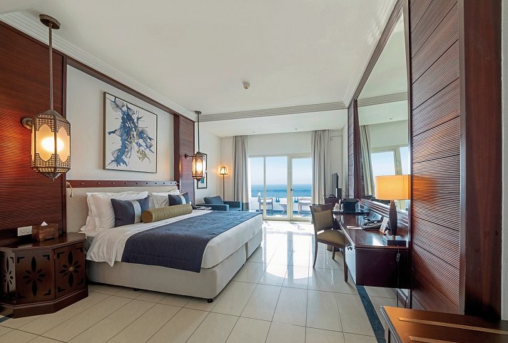 Ajman Hotel managed by Blazon - Wohnbeispiel Signature Deluxe Sea View Room (Zimmercodierung DDC)