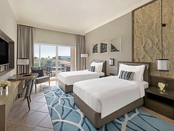 Fujairah Rotana Resort & Spa Al Aqah Beach - Wohnbeispiel Guest Room (Zimmercodierungen DB1 & FB1)