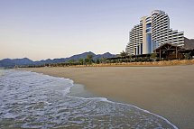 Le Meridien Al Aqah Beach Resort