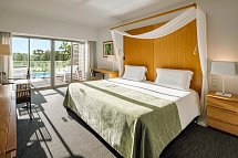 EPIC SANA Algarve - Wohnbeispiel Doppelzimmer Deluxe Poolblick (Zimmercodierung UD2)