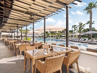 Wyndham Grand Algarve - Oasis Poolbar