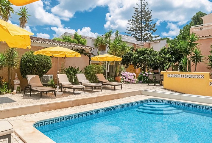 Costa d'Oiro Ambiance Village