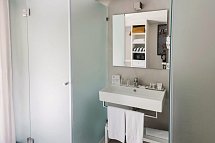 Costa d'Oiro Ambiance Village - Beispiel Bad Doppelzimmer Deluxe (Zimmercodierung DD1)