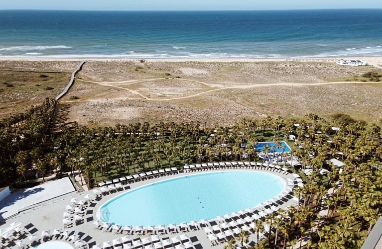 Wine & Books by the Sea Algarve Resort