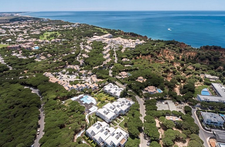 Pine Cliffs Townhouses