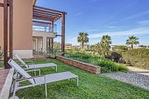 Monte Santo Resort - Beispiel Terrasse Luxus-Townhouse 2 Schlafzimmer Poolblick (Zimmercodierung ODP)