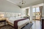 Plaza Hotel Lucchesi
