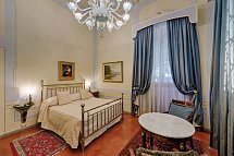 Villa Olmi Firenze - Wohnbeispiel Doppelzimmer Deluxe Villa (Zimmercodierung DD1)