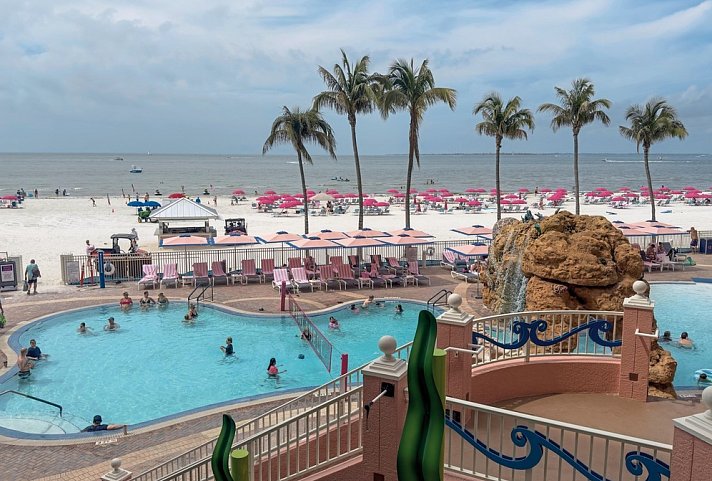 Pink Shell Beach Resort & Marina