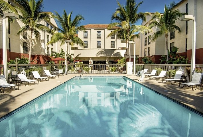 Hampton Inn Fort Myers Beach Sanibel Gateway