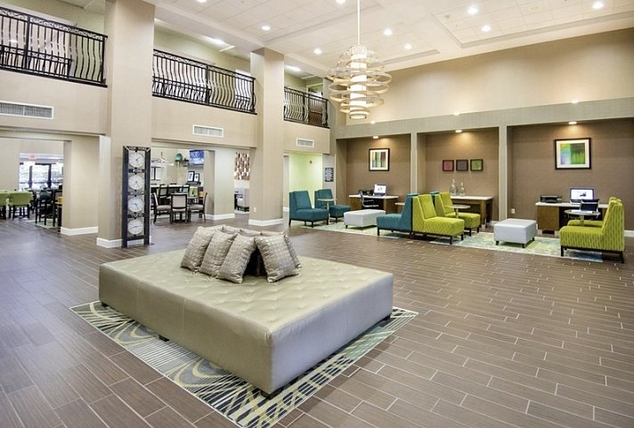 Hampton Inn Fort Myers Beach Sanibel Gateway - Lobby