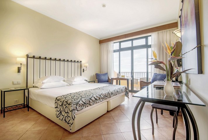 Alpino Atlantico Ayurveda Hotel - Wohnbeispiel Doppelzimmer Meerblick (Zimmercodierung DBM)