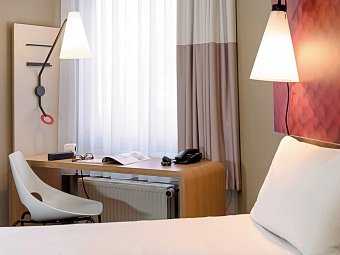 ibis Frankfurt Centrum Hotel - Wohnbeispiel Doppelzimmer Standard (Zimmercodierung DB1)
