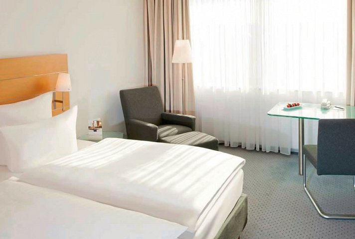 Dorint Pallas Wiesbaden - Wohnbeispiel Doppelzimmer Standard (Zimmercodierung DG1)