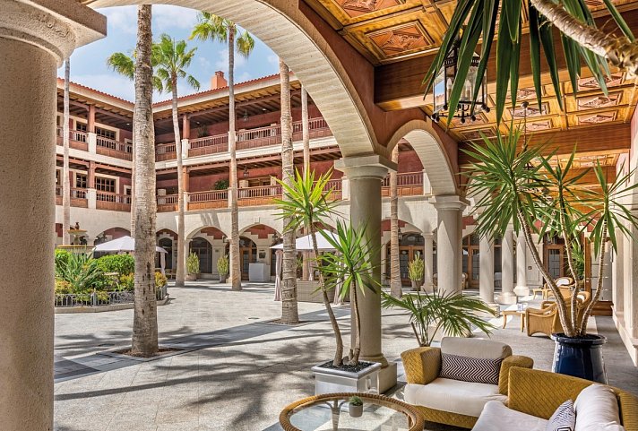 Elba Palace Golf Boutique Hotel - Patio Canario