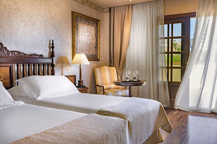 Elba Palace Golf Boutique Hotel - Wohnbeispiel Doppelzimmer Deluxe Golfplatzblick (Zimmercodierung DBF)