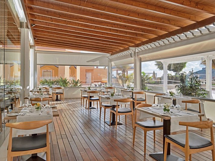 H10 Playa Esmeralda